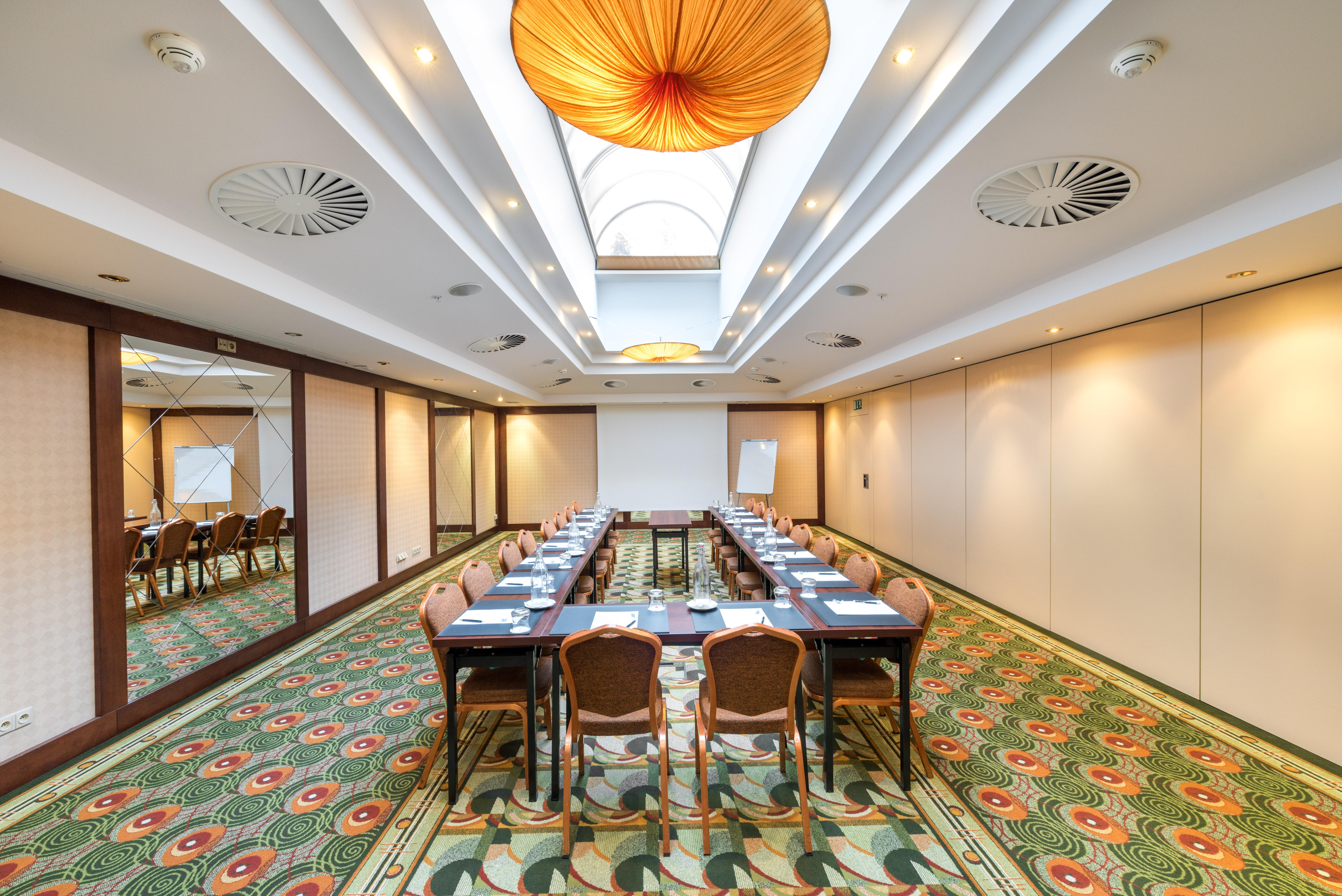 Lindner Hotel Prague Castle, Part Of Jdv By Hyatt Luaran gambar